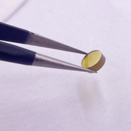 Round-cut mono crystal diamond