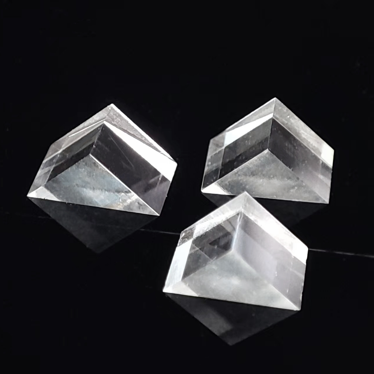 三棱镜 (3)
