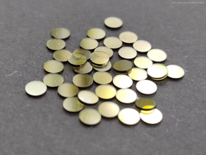 HPHT Diamond Wafers/Substrates HPHT Diamond Plate (100) Orientation 4PT Diamond Lab Created HPHT Yellow Synthetic Diamond Plate MCD diamond wafer 4*0.5 5*0.5 